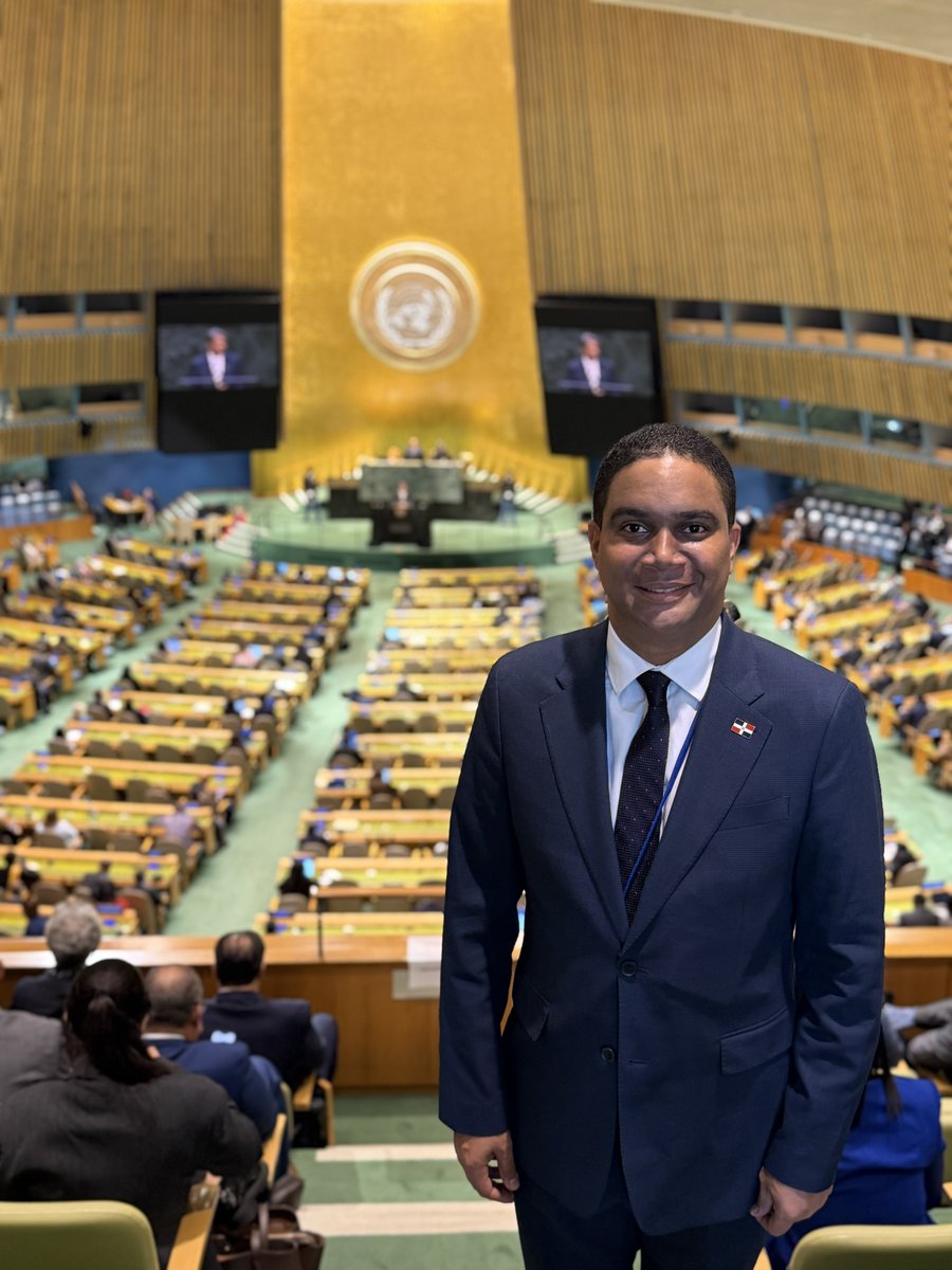 BoniGuerrero's tweet photo. #UNGA81 🇺🇳🇩🇴 https://t.co/szExuYc3Ee