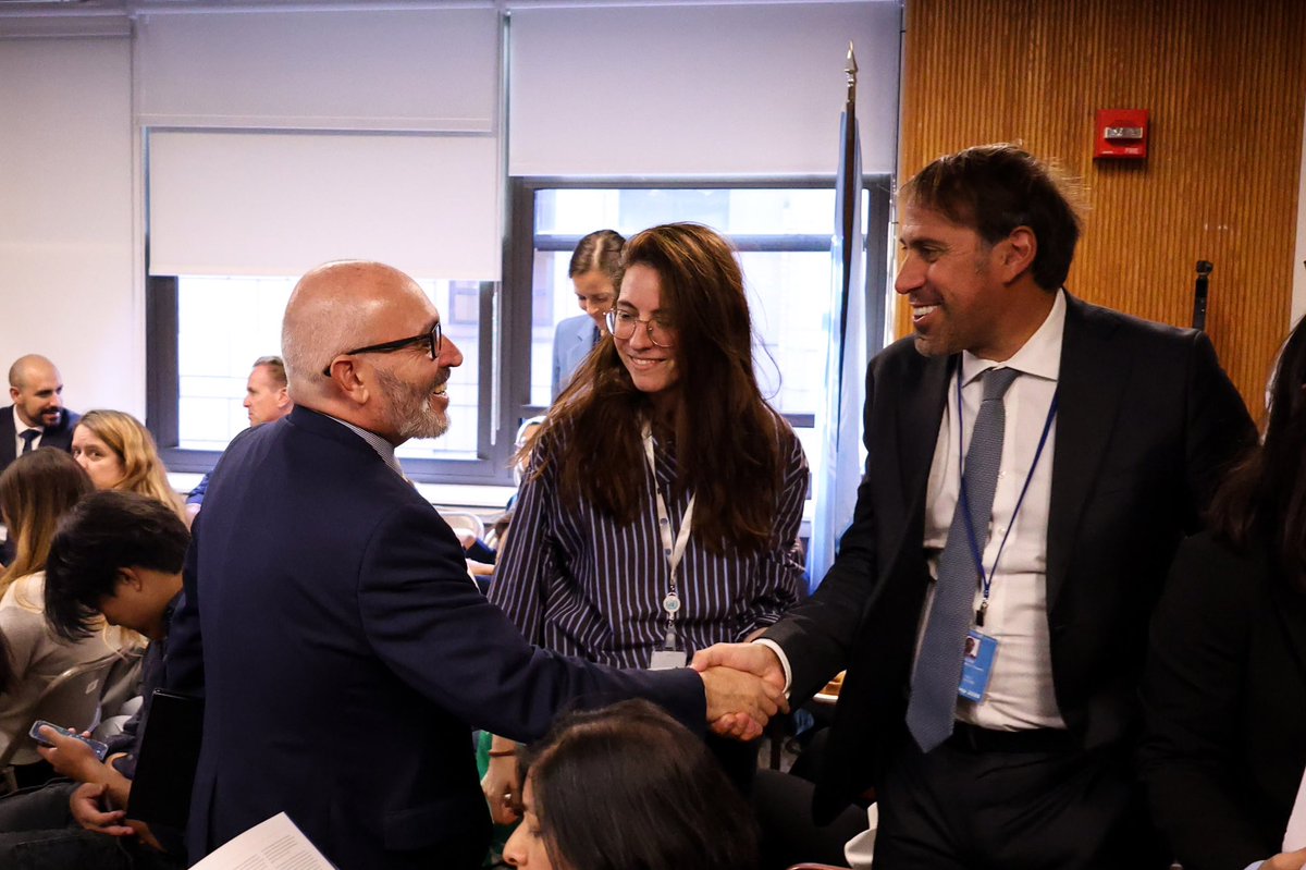 marcosathias's tweet photo. Effective, accountable &amp; inclusive institutions are vital to achieve &amp; sustain all SDGs.

🆕 #SDG16 Report shows progress is possible, but it remains too slow, uneven &amp; fragile. This is the challenge we must address.

My statement: https://t.co/j27teb9ug1
@alexanderdecroo 
#UNGA https://t.co/hjp16jDsCk