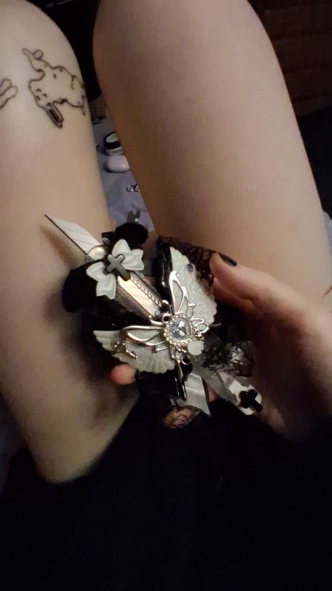 kittyquantum3's tweet photo. I'm a magical girl✨️ #slittwt https://t.co/29D9xAMT5f
