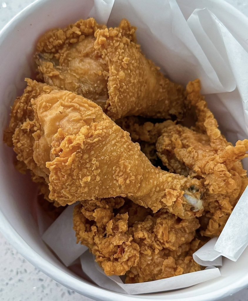 DailyFoodHub1's tweet photo. Which is more flavourful?

Fried Chicken or Tandoori Chicken ? https://t.co/AtkFpmYmbt