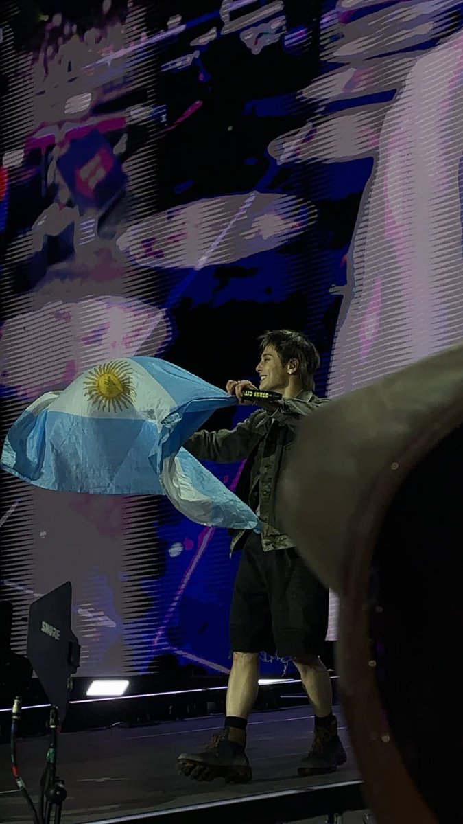 tuty_nice_stay's tweet photo. Tienen que volver para el Run it Tour!! 🇦🇷❤️

Stay Argentina no se queda quieta.
#STAY
#RUNITTOURENARG
#STRATKIDSENARG
#HAGANRUIDO https://t.co/a6EbTpJAhg