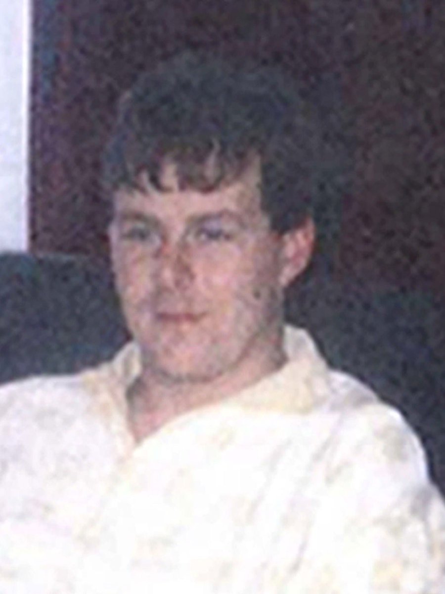 Davolaar's tweet photo. James Robert Hennessy, a plasterer/texturer from Ellesmere Port, was born on this day in 1959.
He was 29 years old when he lost his life at Hillsborough in 1989.
RIP Jimmy, 🙏❤️
Never Forgotten, JFT97. https://t.co/zvBfFGMDHT