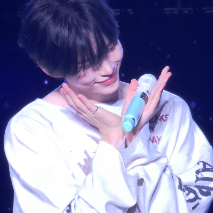 shbussy's tweet photo. just sharing some of my favorite hanbin pics because he's so adorable and loveable and cute and pretty and eatable and i want people to know how much i love him #aigookyeopta #mybaby #ilovehanbinsomuch #sunghanbin #zhanghaoyoucanthandleallat https://t.co/d6Iz5foPmY