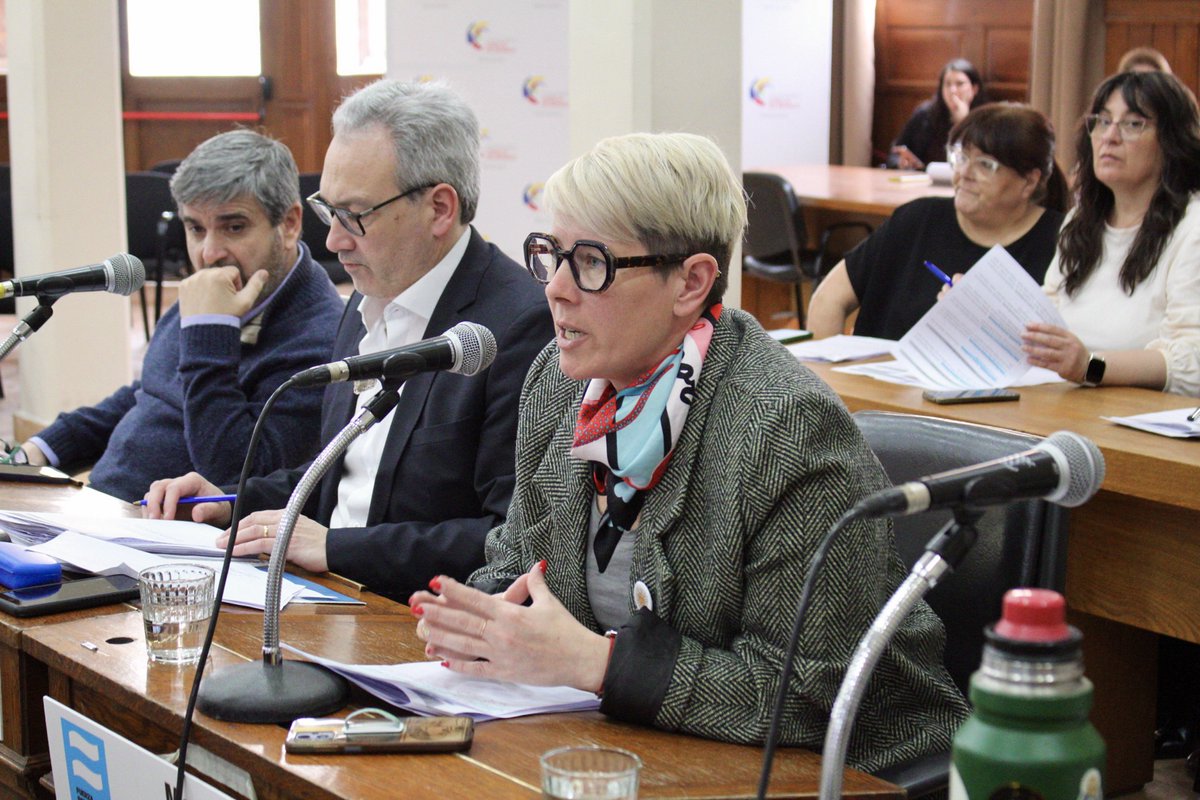 BRodriguez_IW's tweet photo. 21° Sesión Ordinaria del HCD 🏛️

Tratamos proyectos sobre salud, educación, servicios públicos, infraestructura, ambiente y transporte.

Declaramos de interés la formación de Promotores de Derechos de niñas, niños y adolescentes de la PBA, impulsada por el @OrgNinezBA. https://t.co/9Qt2EpD8lT