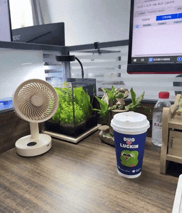 DesyantoroWahyu's tweet photo. Got 10 mins to kill at work. Coffee’s cold, screen’s glowy, brain’s on pause—bless this unplanned micro-break ， https://t.co/w8VmrcMDp9