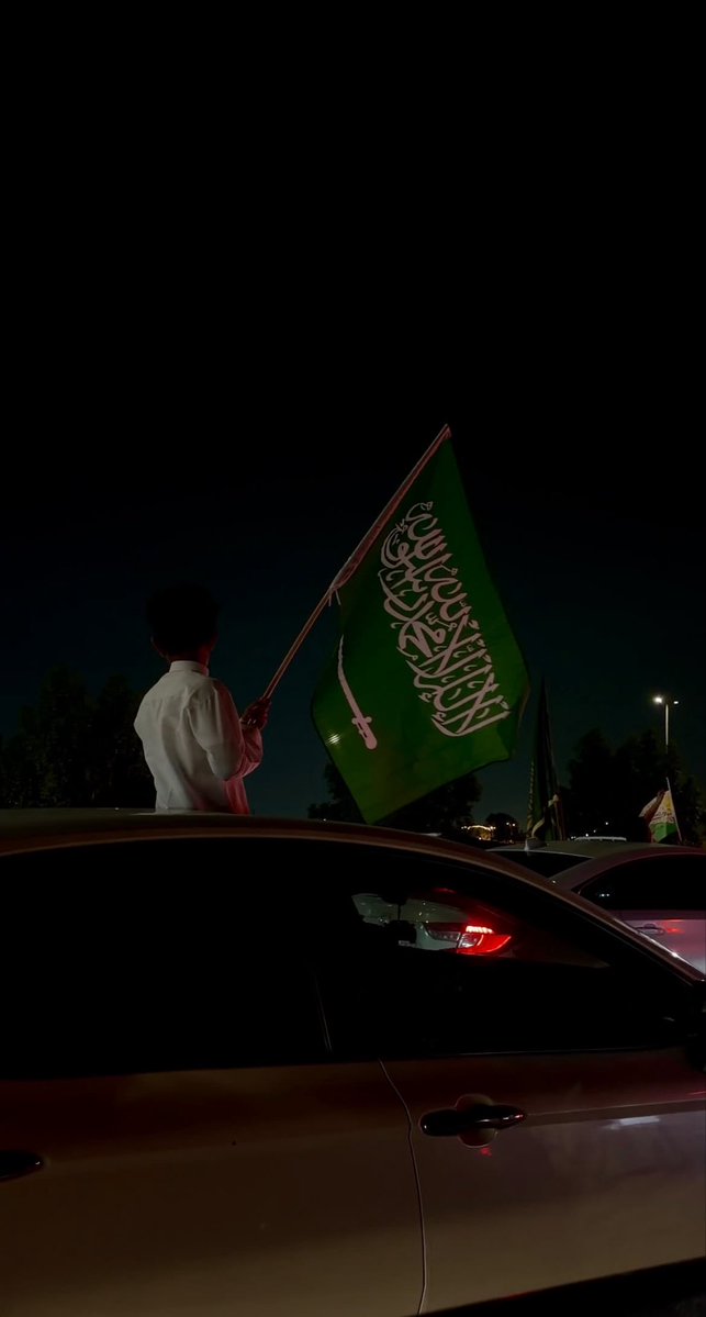 Dandnah88's tweet photo. عُزت السعودية وعَز شعبها وخاب من أراد بِها سوءً https://t.co/BjM5BvuUms