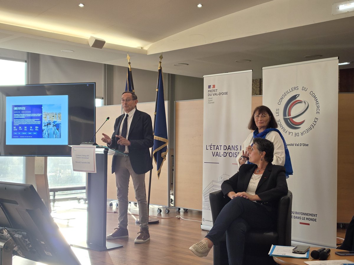 jfbenon's tweet photo. #valdoise / #ParisRegion / #CCEF / #ChooseIDF / #Ceevo95 : Le CEEVO présent à la cérémonie de remise des prix du Challenge du Comité Val-d'Oise des Conseillers du Commerce Extérieur de la France (CCEF), dans les Salons de la Préfecture du Val-d'Oise - https://t.co/GUeSB6YSlC https://t.co/zQW6uuMkfY