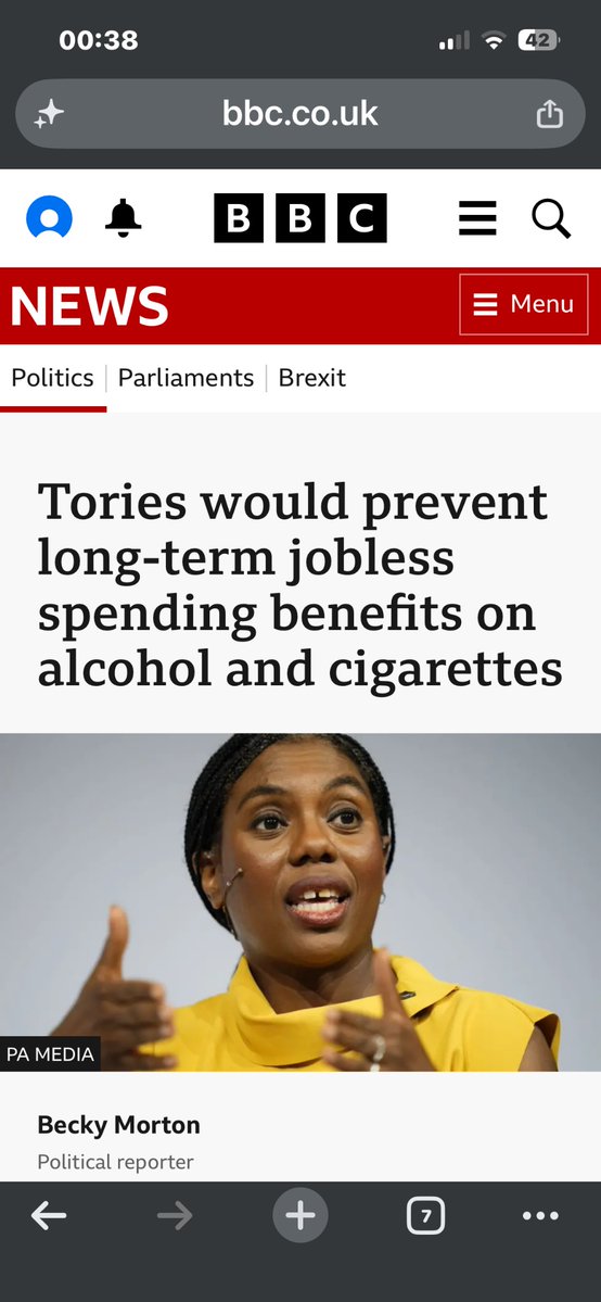 Osgoodnb1's tweet photo. This coming from a wanker who claims thousands in expenses every week has her rent payed for second home eats and drinks in the subsidised bars and restaurants in the commons. How would she enforce this Gestapo 1984 tactics Orwell. https://t.co/2bNL7uVaaW