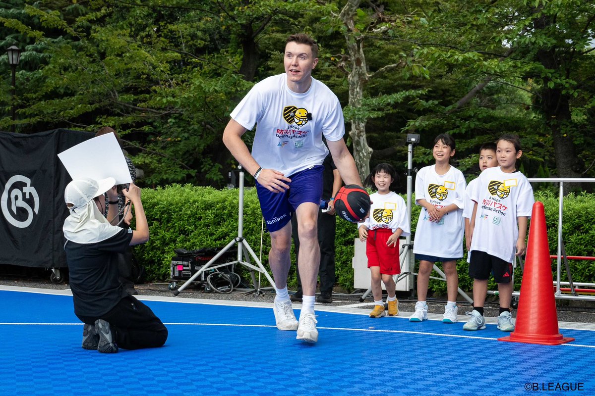 B_LEAGUE_HOPE's tweet photo. 📺テレビ放送📺

9/1に実施した「B.Hope 防災バスケ ディフェンスアクション」が今晩予定です🙌🏀⛑️

📡テレビ朝日「AndOne」
🗓️9/24(木)23:10〜
🔗https://t.co/N5l3wDUK3X

ぜひご覧ください👀

#BリーグHope @ALVARK_TOKYO @TokyoSunrockers https://t.co/ca0GL7iJSI