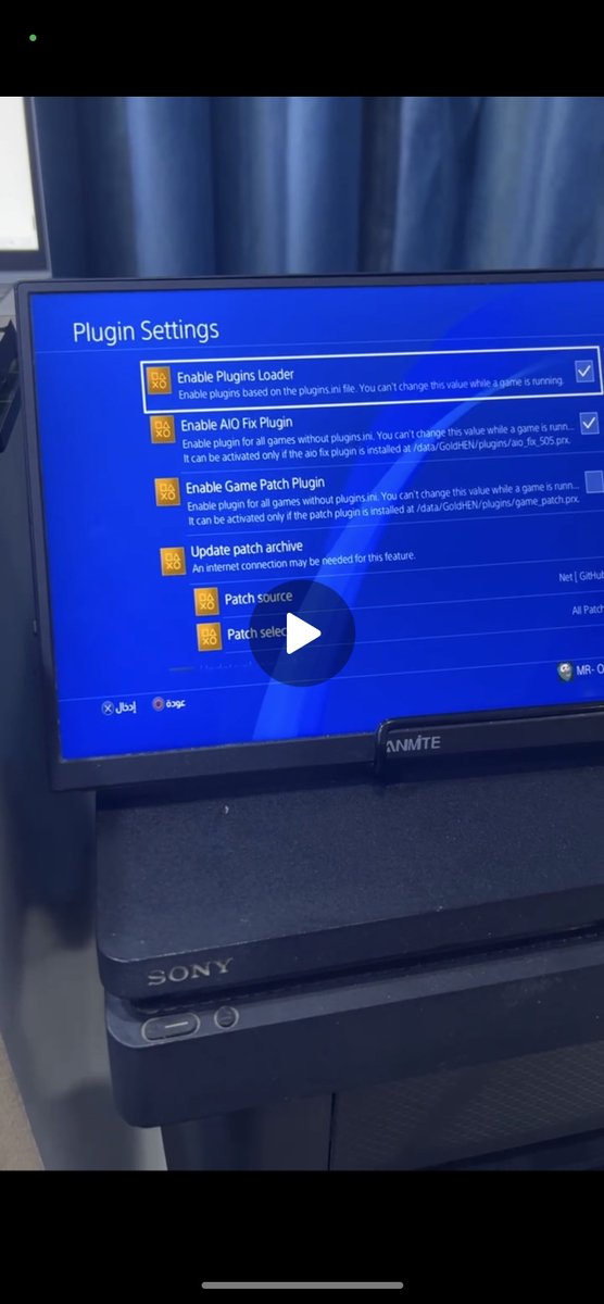 sbmryky723491's tweet photo. To fix the PS4 (jailbroken) issue where the device turns off and the white screen remains flashing, you must enable internet access and go to GOLD HEN settings Then go to plugin settings Update the patches as shown in the image and activate the two options in the image. https://t.co/Yp73M2IM14
