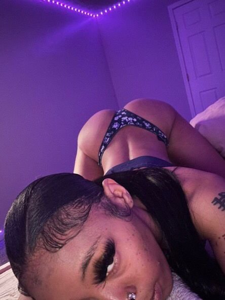 lasha_grace5's tweet photo. Ugh this ass so fat ! 🥰 https://t.co/3Hu7tTyBD5