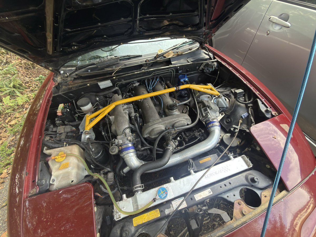 ewbd_prod's tweet photo. #車売ります　#即ドリ
NA6 ロードスター　デフ、ナックル
滋賀県甲賀市より 書類無し
おそらくヒューズ飛んで不動！（最近）
35万（部品取りしてもお得…？） https://t.co/URJ1Biw9bt