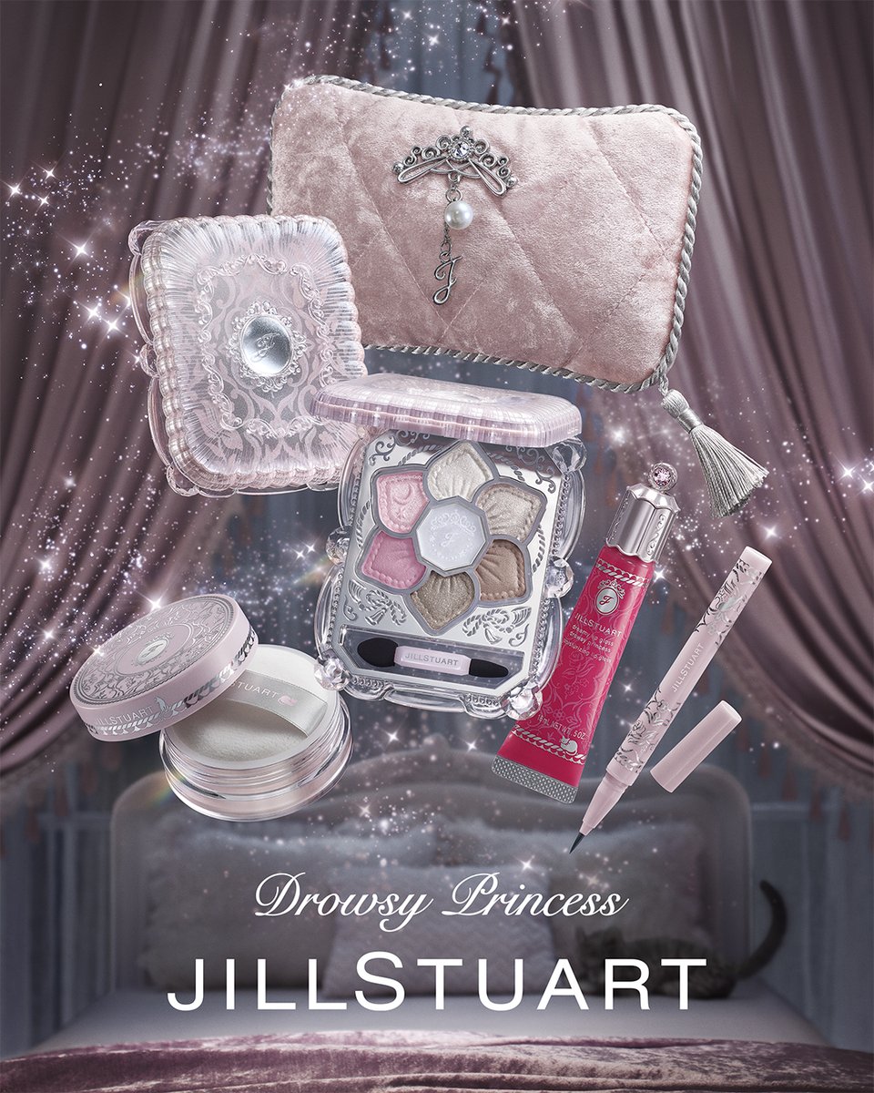 JILL_Beauty_jp's tweet photo. JILL STUART Holiday Collection
〜 Drowsy Princess 〜

10月30日(金)より発売
《10月16日(金)より予約開始》

今年のホリデーコレクションは、
夢みるプリンセスがテーマ👑

物語の続きを、
肌のきらめきに重ねて✨ https://t.co/6ng7GfSnw2