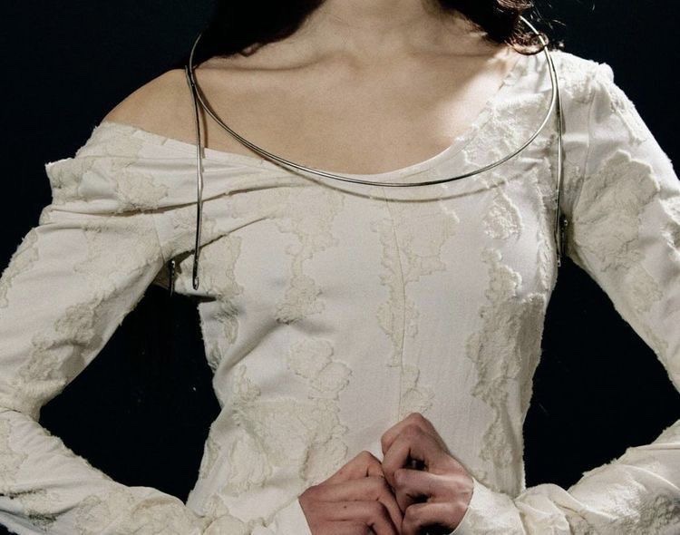 softlarksong's tweet photo. i like when fashion is a little kinky. subtly, slightly fetishistic. https://t.co/41rtQTcR3y