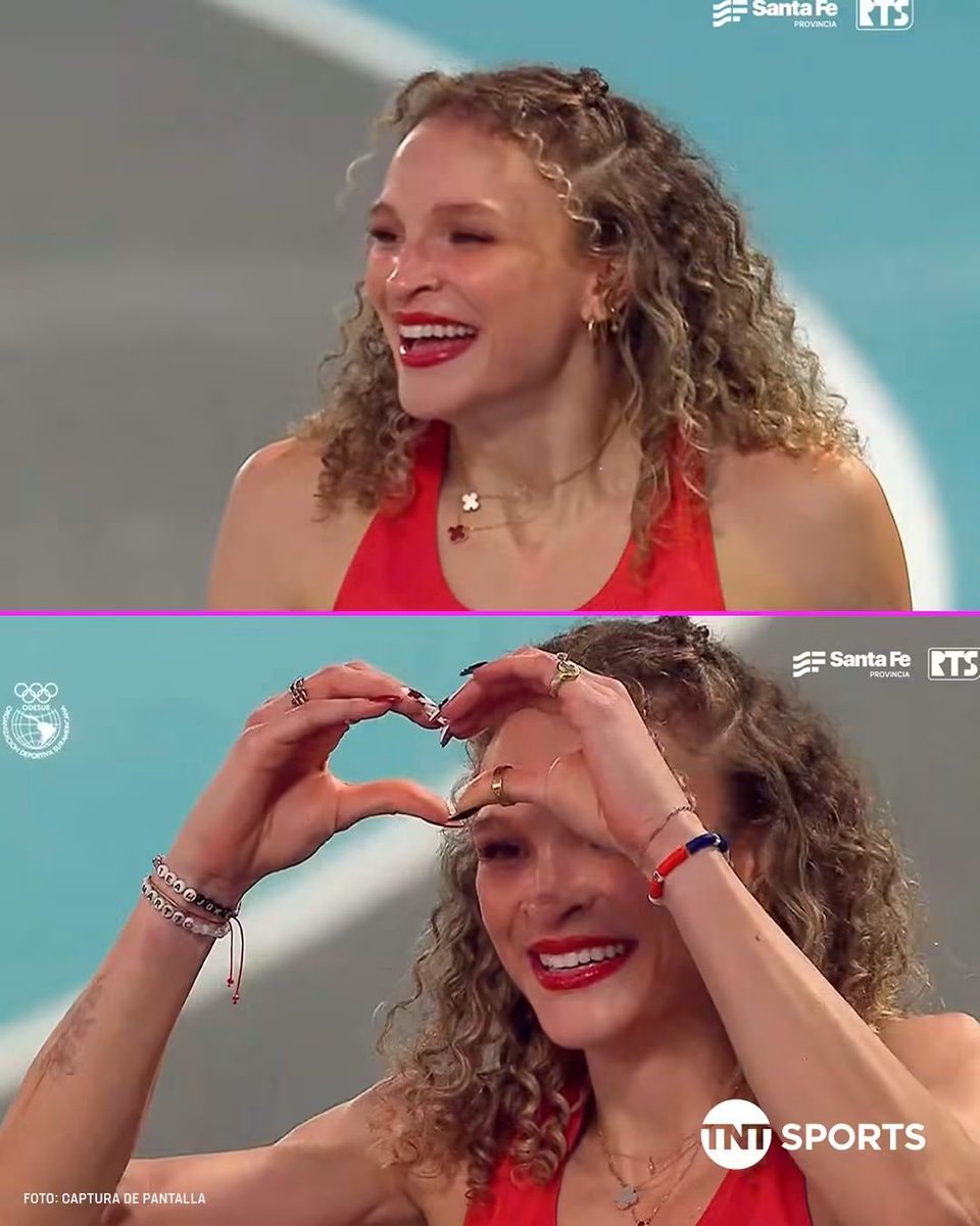 DebiaEduardo's tweet photo. 🥇🇨🇱🏃‍♀️ ¡¡LA MÁS RÁPIDA DE SURAMÉRICA ES CHILENA!! 

APLAUDAMOS DE PIE Y APOYEMOS A NUESTROS DEPORTISTAS 

Martina Weil conquistó la medalla de oro en los Juegos Suramericanos tras salir primera en los 400 metros planos femeninos en 50 segundos con 45 centésimas..... https://t.co/ckRnOGXvwv