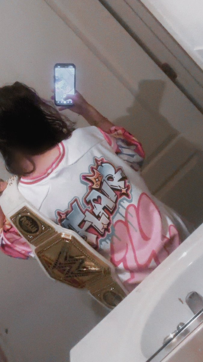 love4rhodes's tweet photo. my application to be charlotte flairs top girl 📝🩷🦋 

@MsCharlotteWWE !! https://t.co/8sqhxo2VP0