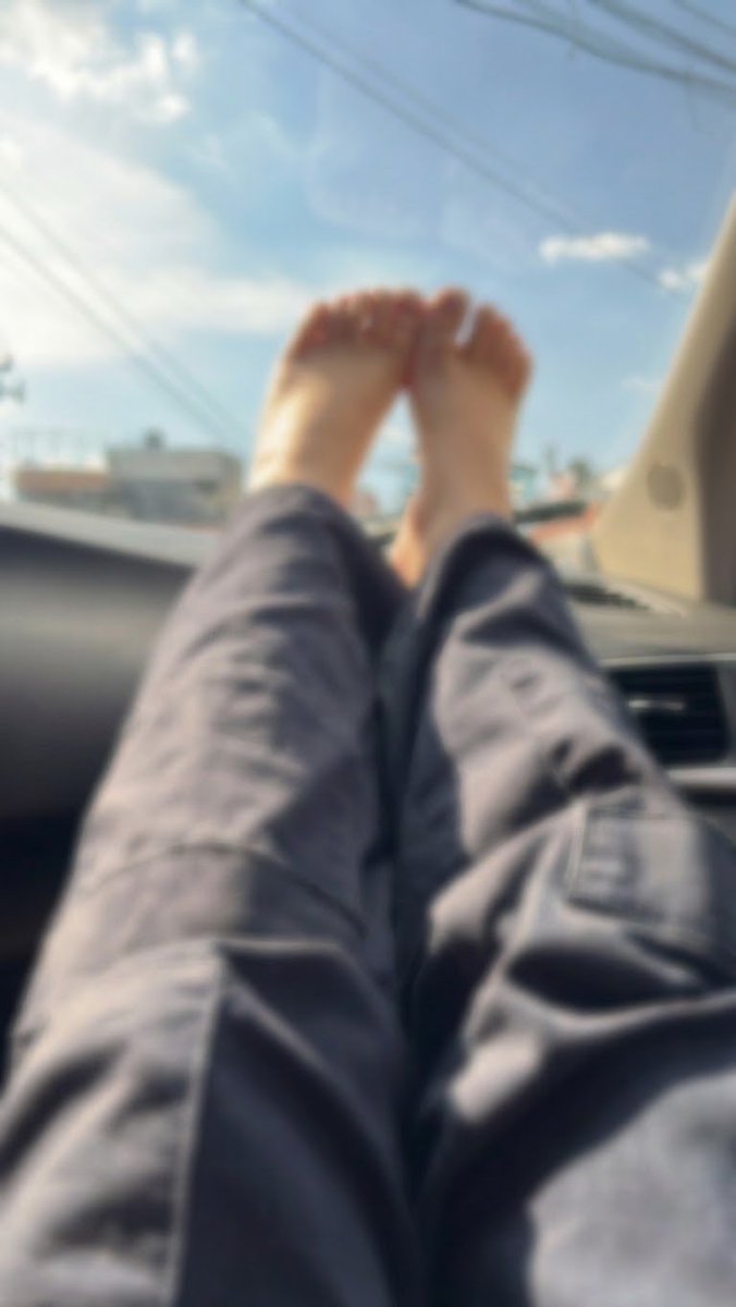 darklilium_'s tweet photo. Si deseas ver la foto completa mándame dm 💋👅
#pies #اليوم_الوطني_السعودي_٩٦ #feetfetısh https://t.co/Inp8wnGBYQ