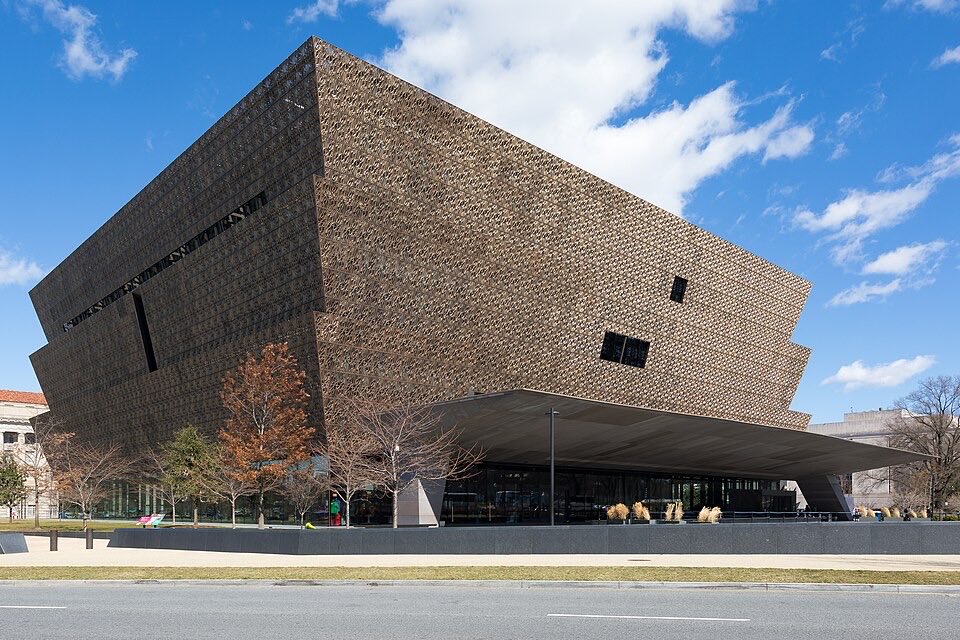BlackPastOnline's tweet photo. Ten years ago today, the National Museum of African American History and Culture opened on the National Mall. Explore its history, collection and impact on BlackPast:

https://t.co/tWMO5lYL8k

#NMAAHC #BlackHistory #BlackPast https://t.co/0rRW91BXZH