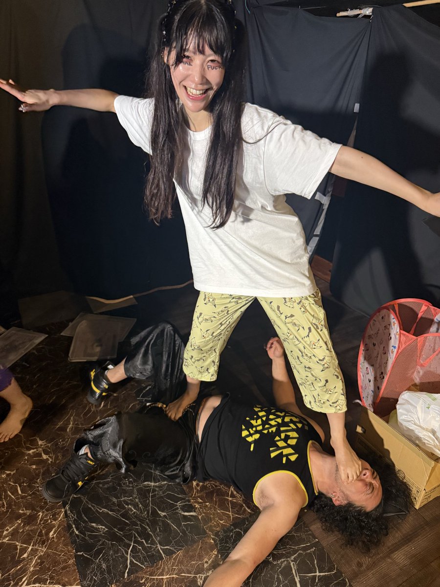 synkronized_'s tweet photo. ←ライブ後　　　→20時間後 https://t.co/2LI8aiSwJP