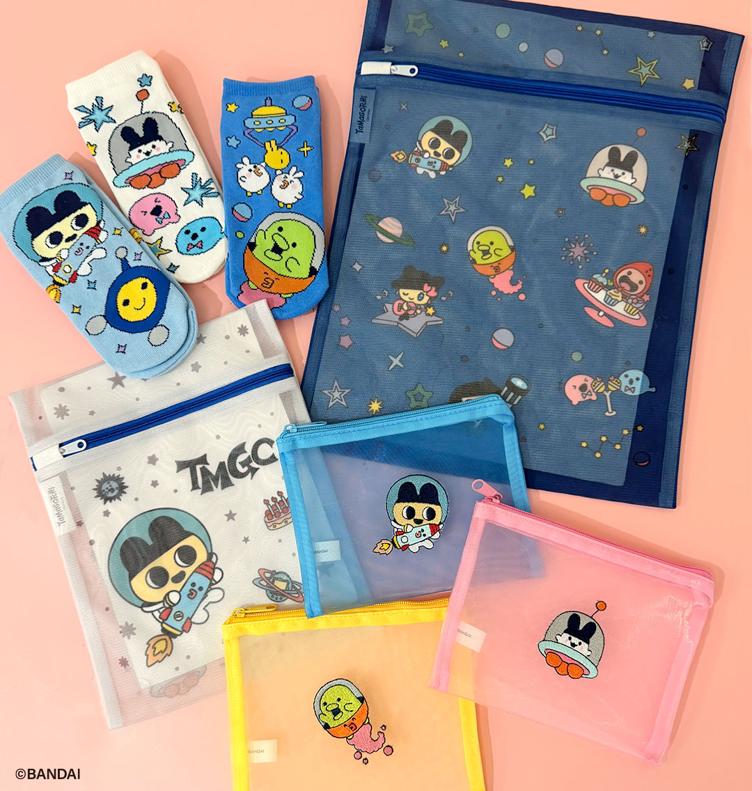 TMGC_net's tweet photo. #サンキューマート から、
「 #たまごっち 」30周年を記念した
コラボアイテムが10月下旬より新登場🌈🛸
オンラインでは本日予約スタート！💨
🌟全アイテム390円(税込429円)🌟
とっておきの限定デザインをぜひチェックしてね♪
https://t.co/3747EJviTl

@thankyoumart 
#Tamagotchi https://t.co/4m4hfP6bCf