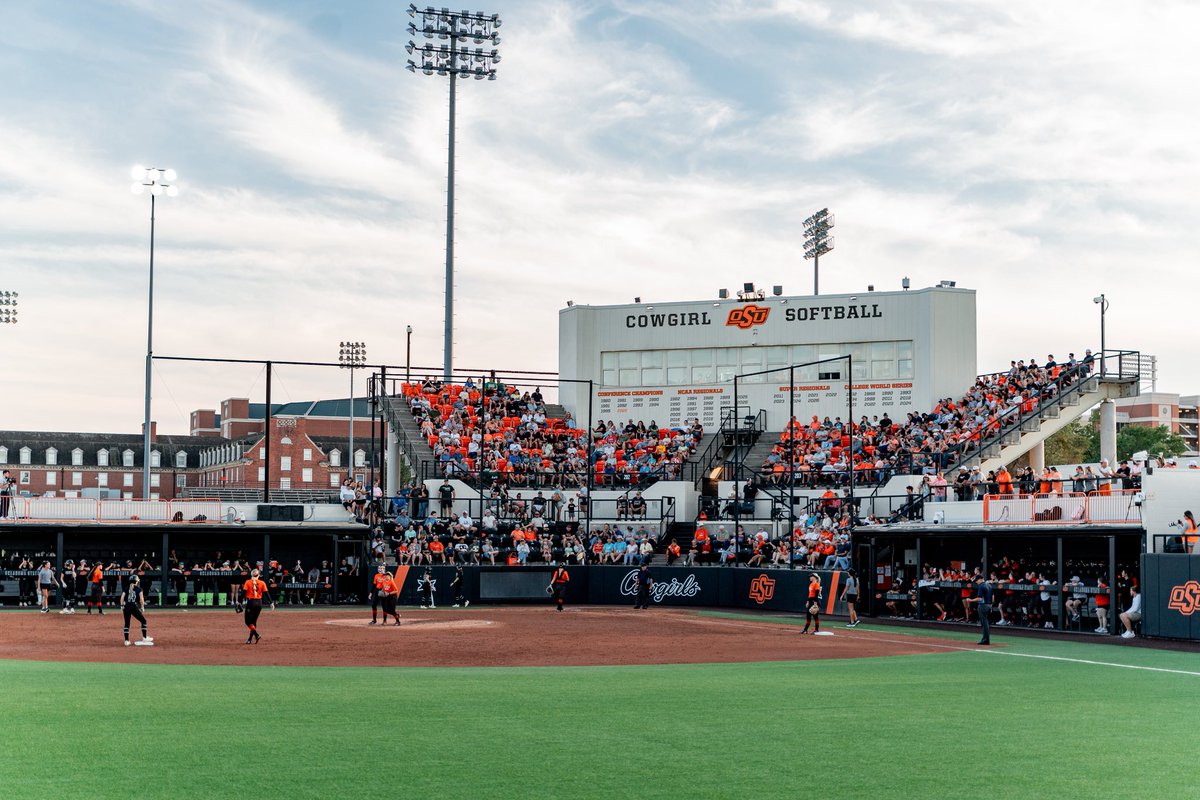 cowgirlsb's tweet photo. No place like home. 🧡

#GoPokes https://t.co/KbqPOJ4Q3C