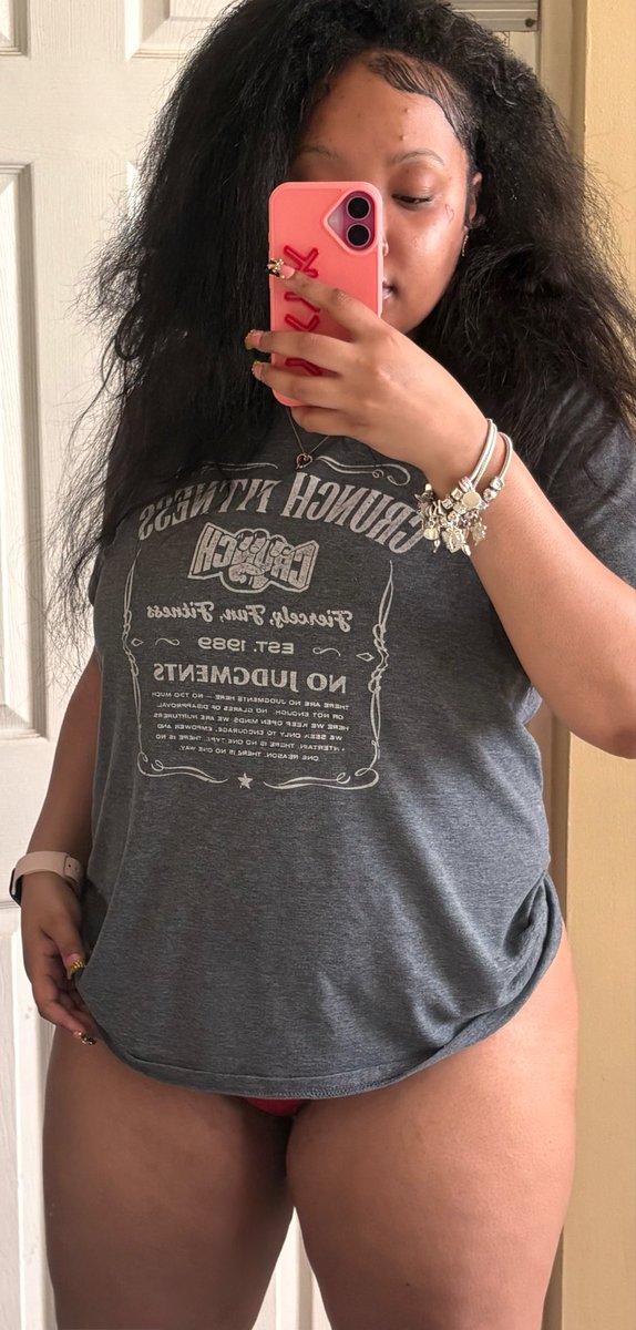 xKayyHarvey's tweet photo. Fuck it 🖕🏽 😭😭 https://t.co/rqPlz94TE4