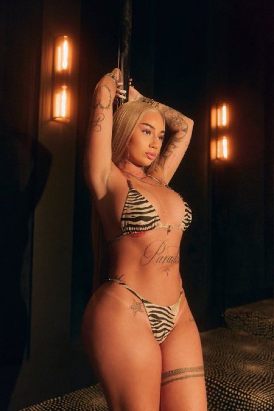 yunganbhad's tweet photo. Bhad Mothafuckin Bhabie 😍 #bhadbhabie #stantwitter https://t.co/1DIqFmNxLp
