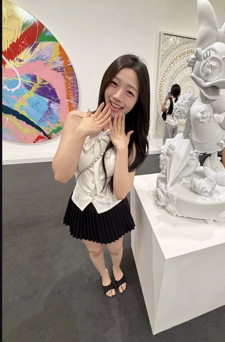 snq92l's tweet photo. 05예원이 https://t.co/OqrLBxqfhQ