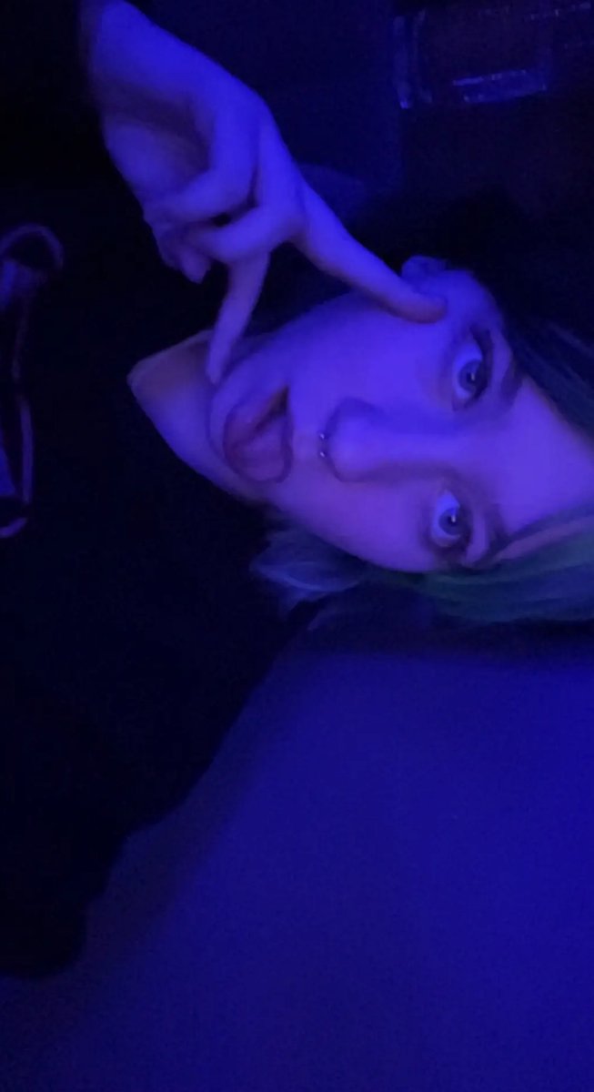Mickey216729621's tweet photo. #promotwt #moothunt

MDNI - NSFW
 
☆ 21
☆ she/her
☆ Bi/lesbian 
☆ ow! marvel rivals! Fortnite!
☆ love gaming
☆ vampire 
☆ Hard and soft kinks

 #nsfw #nsfwtwt

♡︎︎/⟳ if you wanna be moots! https://t.co/VaXptG8fKg