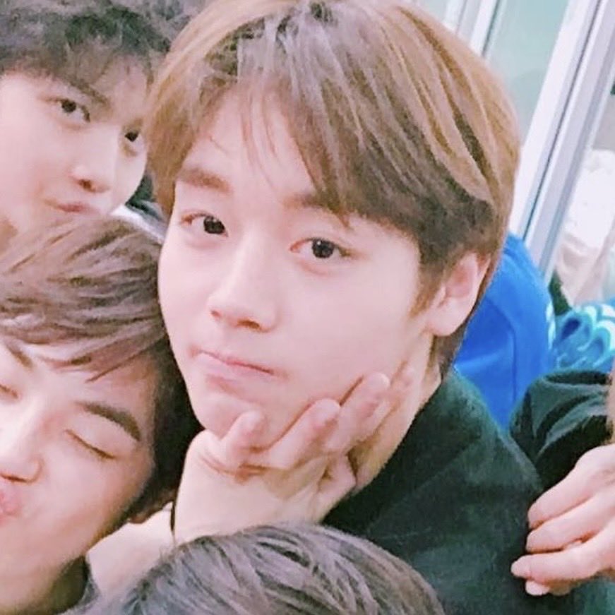 PJH529s's tweet photo. oh 2017 jihoon you’re so precious…. https://t.co/lKqjDbJ2Jr