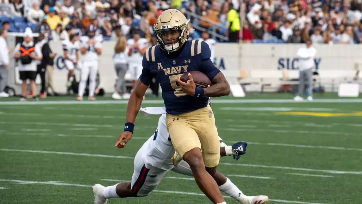 relles1ms's tweet photo. After a great conversation with @QBCnavy_FB i am blessed to receive another D1 offer from Navy football!!! https://t.co/JL7ifkq6Xj