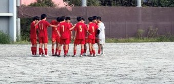 Toshima_hs's tweet photo. 9月22日（火）全国高校サッカー選手権大会  東京都1次予選  ブロック決勝　VS 羽田国際  2-0 
見事に勝利しました。
東京大会 2次予選 Aブロック １回戦 は  10月4日（日）会場はホームG 豊島高校です。
応援よろしくお願いします！
#都立豊島 https://t.co/Cw8BYnUShQ