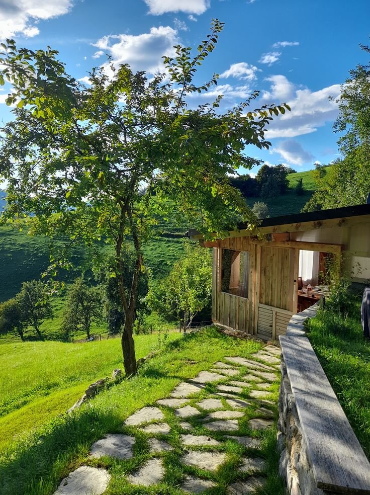 echoesofworld's tweet photo. Slovenia countryside https://t.co/yXXQH5Me89