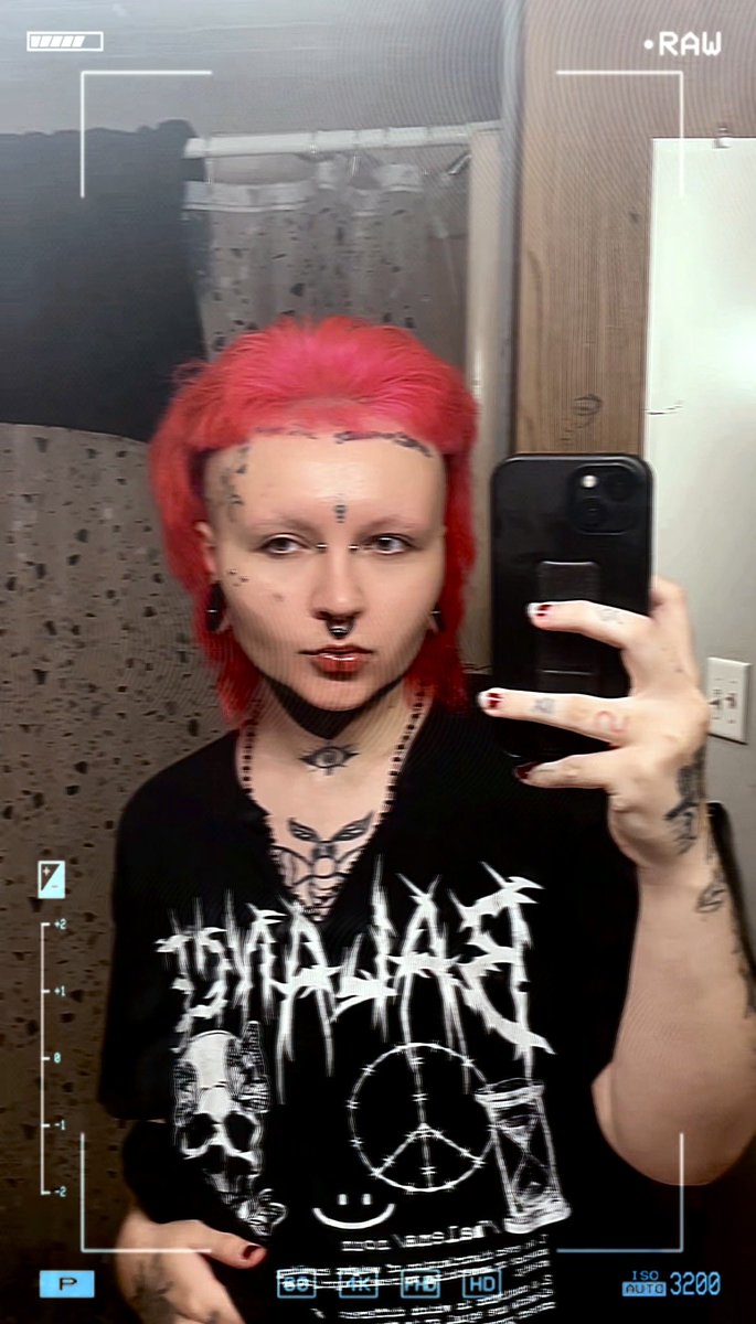 slodenpie's tweet photo. [- is it really you? -] #emo https://t.co/OftuPHT26t