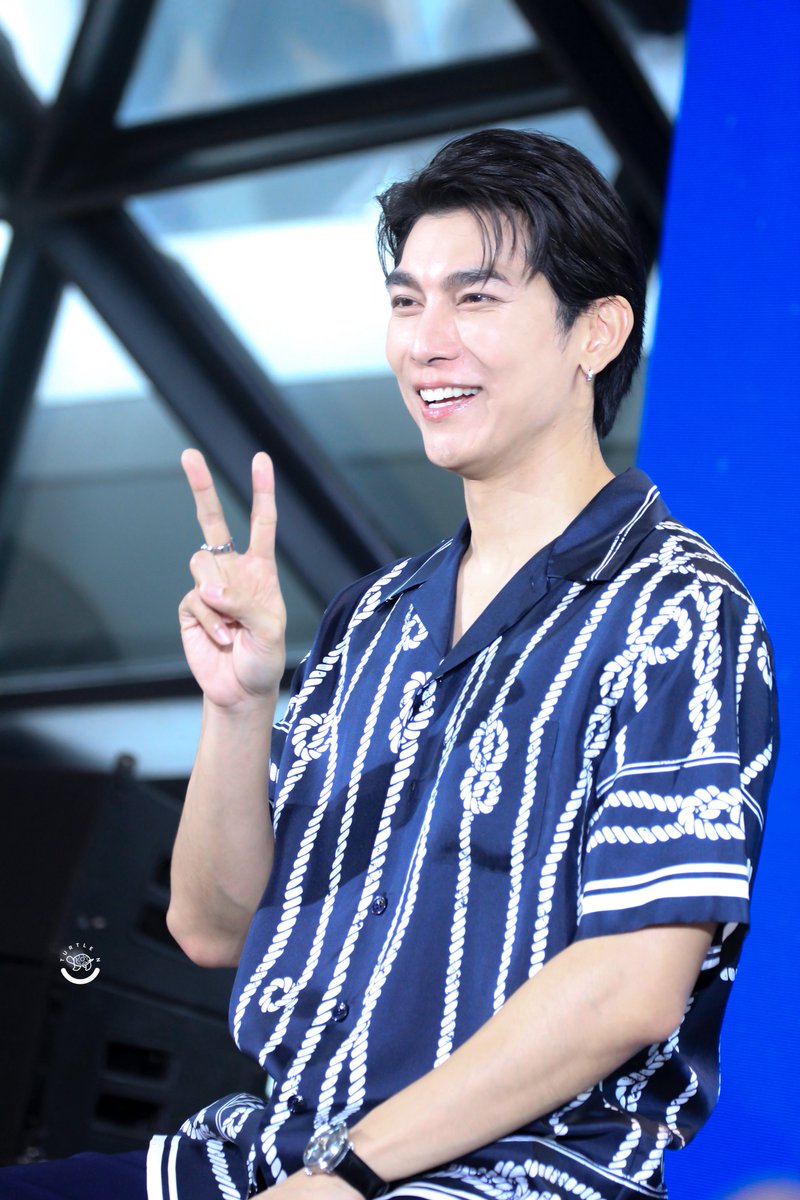 turtleitsme_n's tweet photo. ส่งความสดใสเป็นกำลังใจให้ทุกคนนะคะ ✌️

@MSuppasit #MewSuppasit #มิวศุภศิษฏ์ 
#MorpheusMacauxMew 
[05.09.26] https://t.co/B3MWi5o8mZ