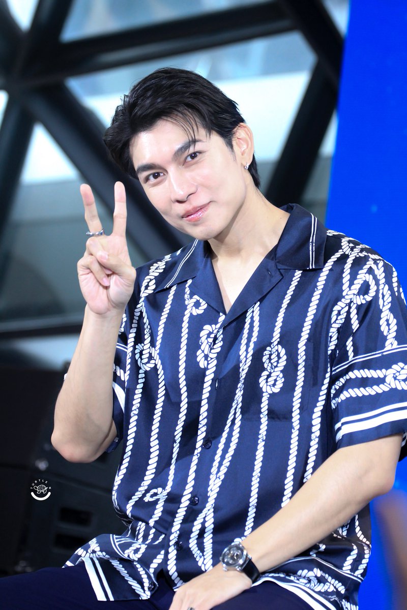 turtleitsme_n's tweet photo. ส่งความสดใสเป็นกำลังใจให้ทุกคนนะคะ ✌️

@MSuppasit #MewSuppasit #มิวศุภศิษฏ์ 
#MorpheusMacauxMew 
[05.09.26] https://t.co/B3MWi5o8mZ