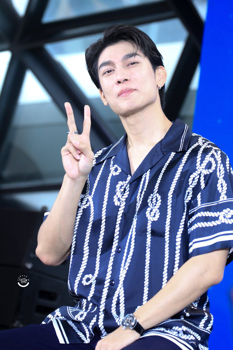 turtleitsme_n's tweet photo. ส่งความสดใสเป็นกำลังใจให้ทุกคนนะคะ ✌️

@MSuppasit #MewSuppasit #มิวศุภศิษฏ์ 
#MorpheusMacauxMew 
[05.09.26] https://t.co/B3MWi5o8mZ