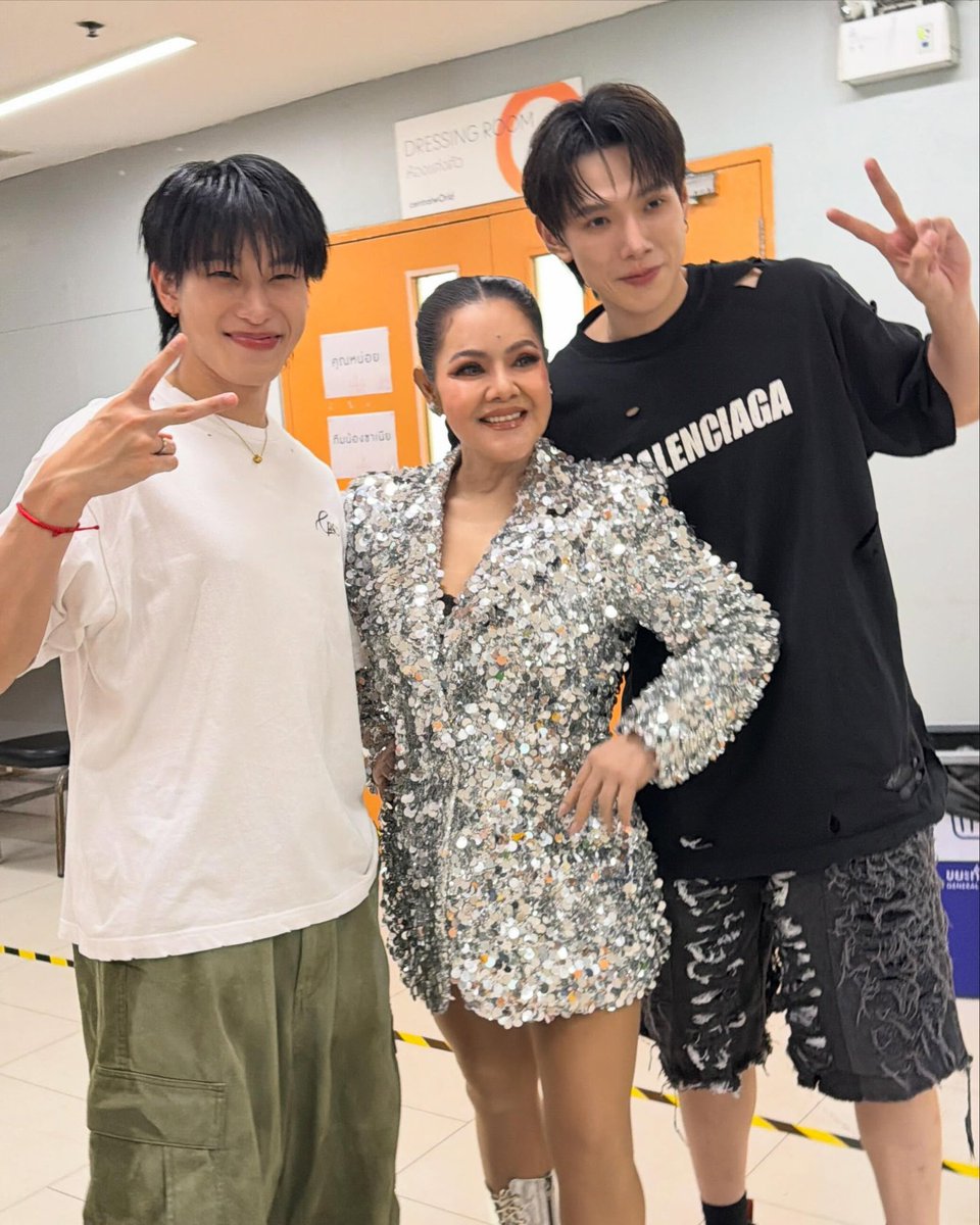 DAOUOFFICIALFC's tweet photo. 24092026 || IG Update : hi_hiso

“ เอาลูก ๆ มาทักทายยามเช้าค่าา ”

(2/2)

#ต้าห์อู๋ #DAOU #oueiija @oueiija
#ต้าห์อู๋หอหีบการันต์
#ไดโน่ของต้าห์อู๋🐰 https://t.co/iosYirwlHb