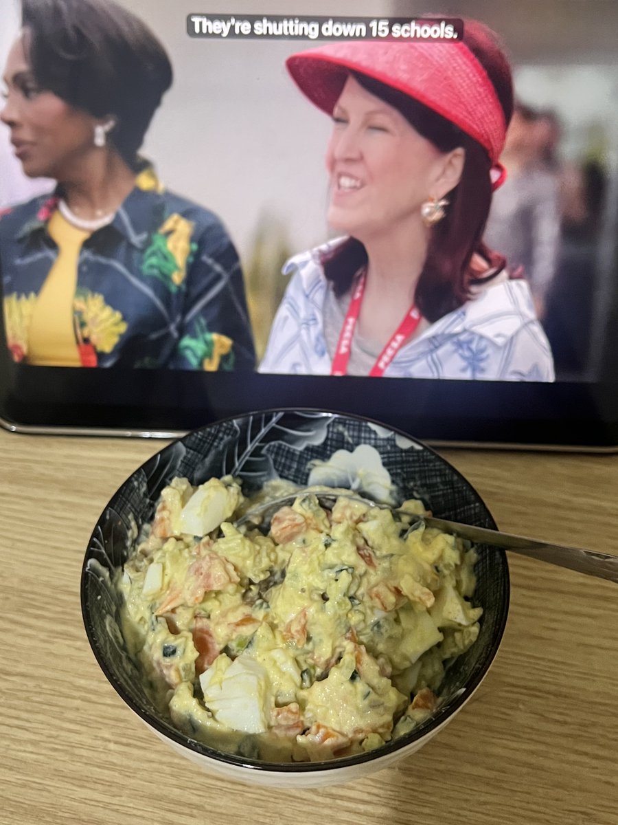 gothblogg's tweet photo. potato egg salad 🤤 https://t.co/Ll2mFsLcU4