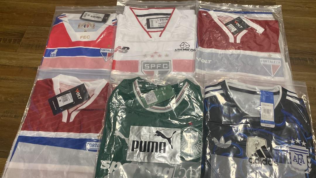 Lilyfornecer's tweet photo. ⚽ VISTA AS CORES DO SEU TIME! ⚽

🇨🇳 Camisas tailandesas premium por apenas US$ 9!

🔥 Qualidade surpreendente
📦 Envio pela Remessa Conforme LZ
💯 Excelente custo-benefício

🚨 Garanta a sua antes que acabe!

🔗 Entre no grupo:
https://t.co/EwQIsiYvcl https://t.co/HPeJOQYmEJ