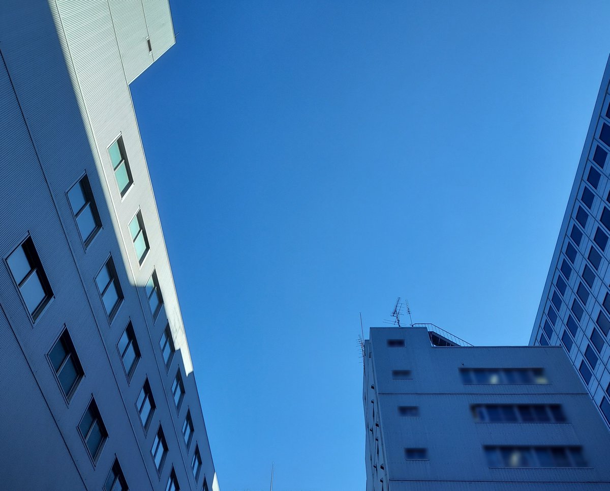 Frencel_ns's tweet photo. おはようございます！2号です！
#札幌 は、晴れ☀️のち曇り☁️時々雨🌧️

最高24℃／最低13℃🌡️
午後から雨予報、雨具のご準備を🌂
気温も下がるため、ご注意⚠️

木曜日🍵
連休明け、無理せず過ごしましょう🍀

#企業公式が朝の挨拶を言い合う
#企業公式が毎朝地元の天気を言い合う
#企業公式相互フォロー https://t.co/CFLf6PgAeH