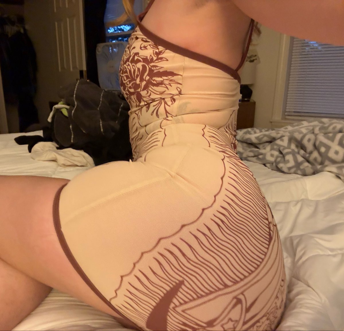 viaathom's tweet photo. like this if you wanna take my dress off for me https://t.co/J4SVghImcg