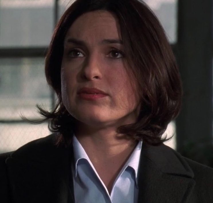 MRISKAHARGITAY's tweet photo. actually shut up https://t.co/ftyupbMeST