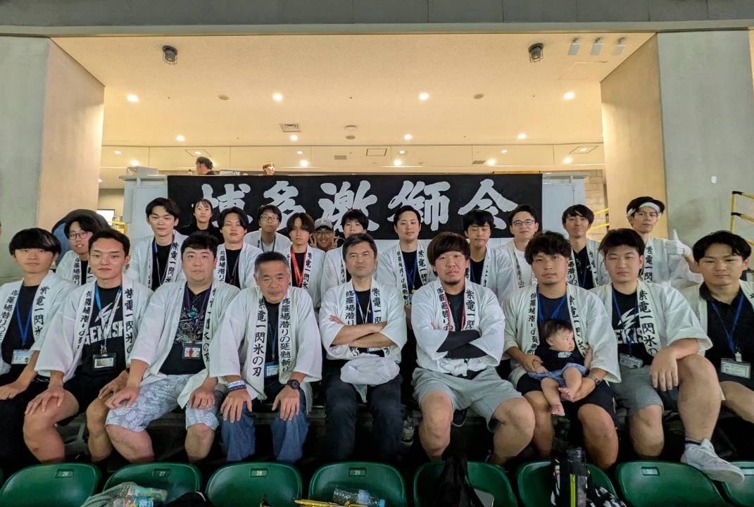 071019_So's tweet photo. 福岡2連戦、終了。
レギュラーシーズン福岡最終戦です。
皆様、ありがとうございました。

2位を勝ち取って、CS福岡でやり返しましょう。
引き続き、よろしくお願いします。

#博多激獅会 https://t.co/sAQgGNICbk