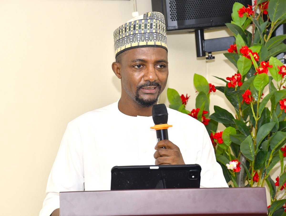 CCBNigeria's tweet photo. CCB CHAIRMAN: ASSET TRACING CRITICAL TO ANTI-CORRUPTION EFFORTS

CCB Chairman, Dr. Abdullahi Usman Bello, FCCA, CFE, has stressed the importance of asset tracing and recovery in Nigeria’s fight against corruption. https://t.co/eKfVLmyuTp