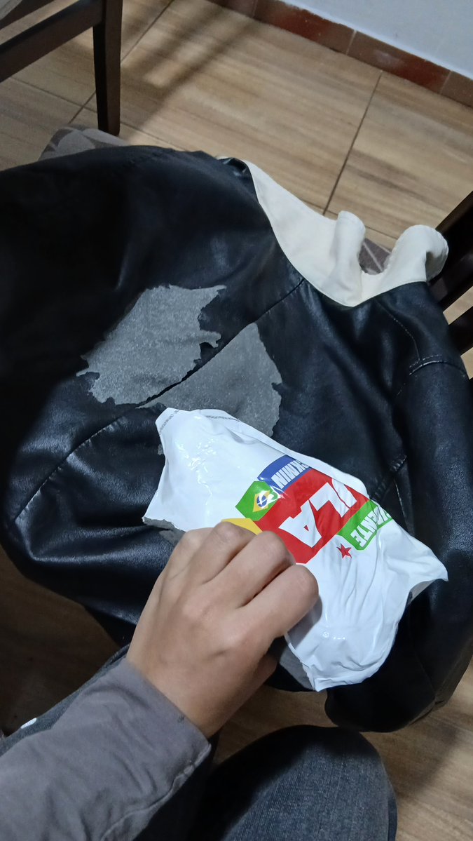 skzwwx's tweet photo. jamais imaginei que o lula me trairia dessa forma 💔💔💔 https://t.co/Z7VLam6QQU