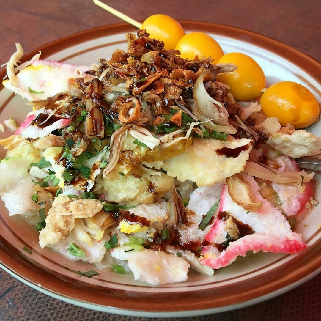 piscesgirle's tweet photo. kalau dikasih sarapan gratis selama seminggu, kamu pilih bubur ayam atau nasi kuning? https://t.co/wUM5FyL7J9