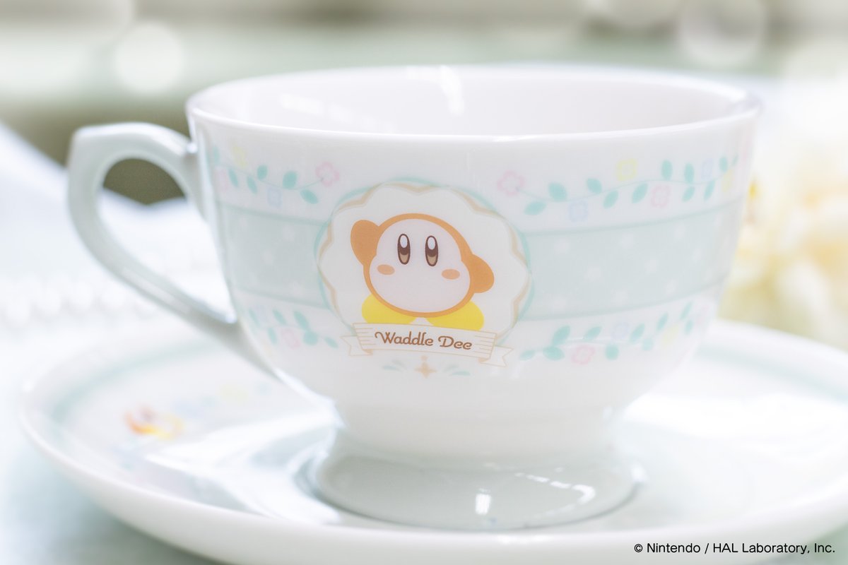 charatoru's tweet photo. ／
#星のカービィ より
カップ＆ソーサーが登場🌟
＼

ティーグリーンカラーが特徴的なカップ＆ソーサーが登場です🌿
カービィ、ワドルディといっしょに素敵なティータイムを過ごそう🫖

取扱店舗はこちら🔍
🔗https://t.co/gq8vYhFc7U

#カービィ #ワドルディ https://t.co/VN0xq3RWgm