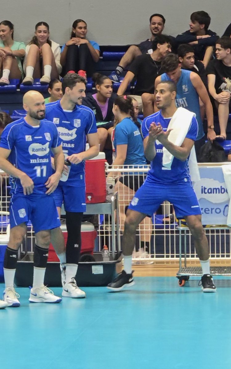 offpolly's tweet photo. Depois das últimas temporadas, to realmente feliz com as contratações desse time masculino do Minas 💙 https://t.co/PQ1vrWiOwl