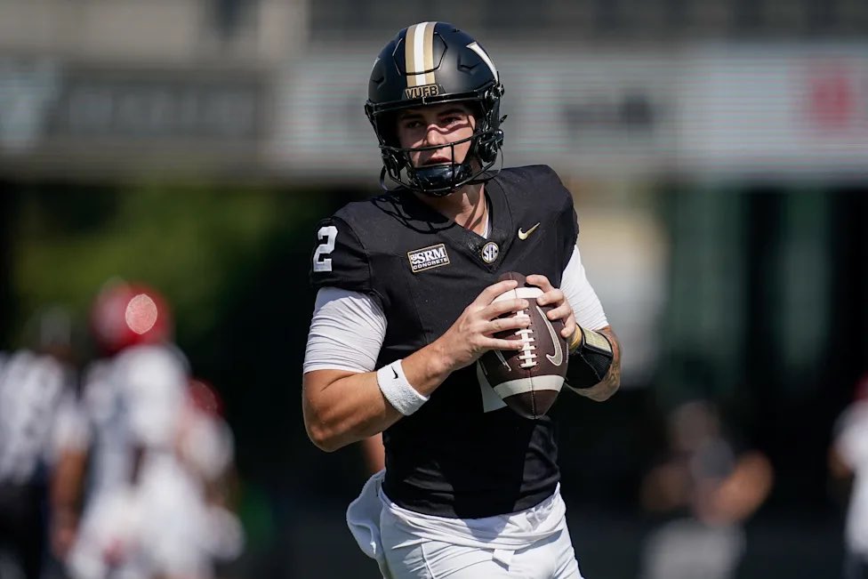 Auburnanytime's tweet photo. Vanderbilt’s 5-star true freshman QB Jared Curtis is making his FIRST road start Saturday at Jordan-Hare 

He’ll  have to do it on the Plains in front of 87,000.

Not the easiest welcome to the SEC.

Be there. Be loud

War Eagle 🦅 https://t.co/idDMh4ni3L